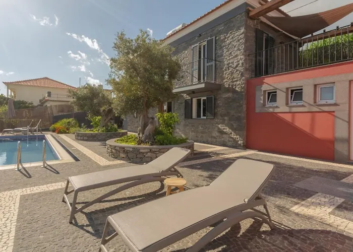 Miradouro Da Baleia 别墅 蓬他达维托亚