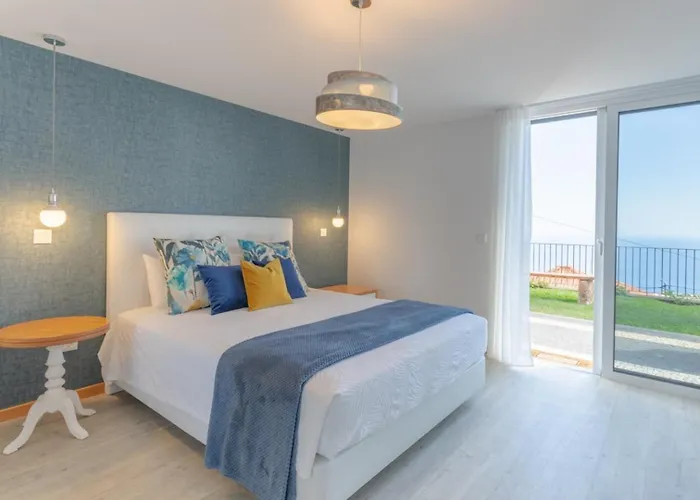 别墅 Miradouro Da Baleia 蓬他达维托亚