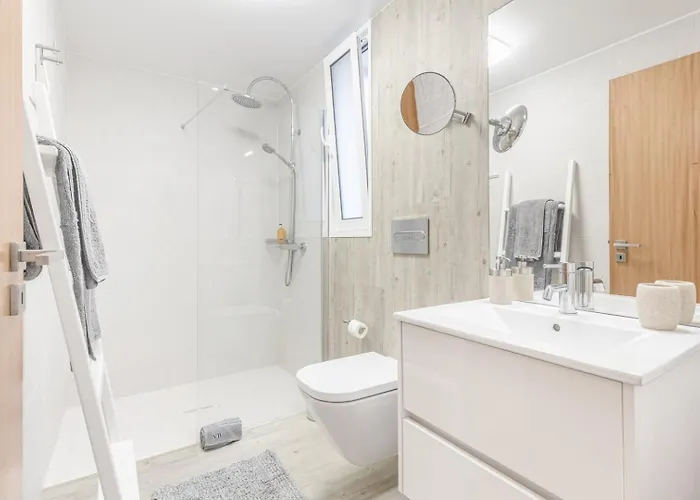 Miradouro Da Baleia 蓬他达维托亚